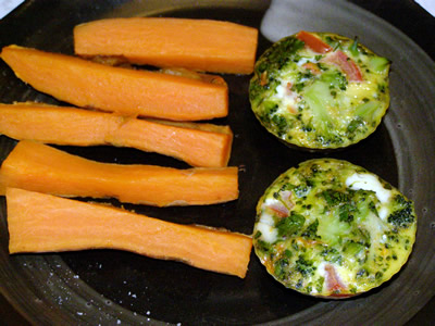 Broccoli tomato cheese egg muffins with sweet potato fries