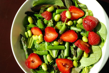 Asparagus and Strawberry Salad